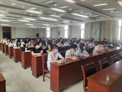 濟(jì)南市人社系統(tǒng)動(dòng)態(tài)聚焦 市中區(qū)嚴(yán)查民辦培訓(xùn)機(jī)構(gòu)復(fù)學(xué)復(fù)課，平陰縣舉辦窗口人員職業(yè)素養(yǎng)提升培訓(xùn)